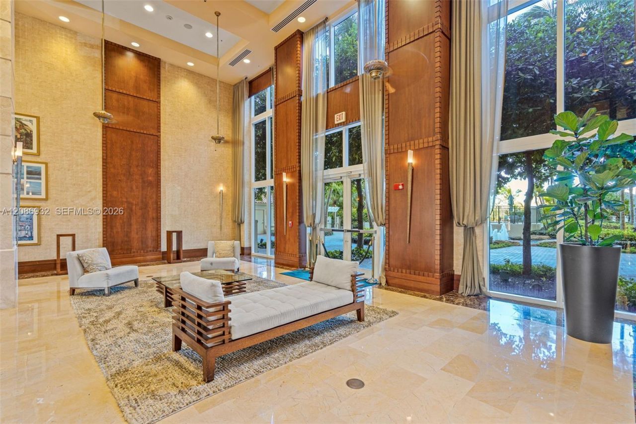 19501 W Country Club Dr, Unit 1508, Aventura, FL 33180 Photo