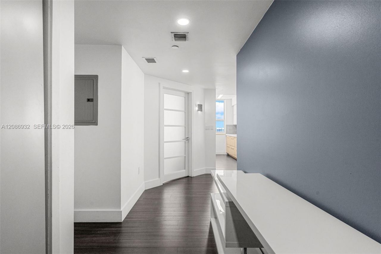 19501 W Country Club Dr, Unit 1508, Aventura, FL 33180 Photo