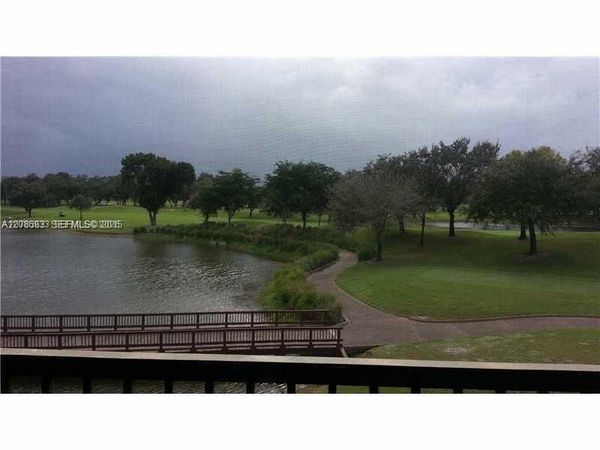 3001 W Rolling Hills Cir , Unit 407, Davie, FL 33328