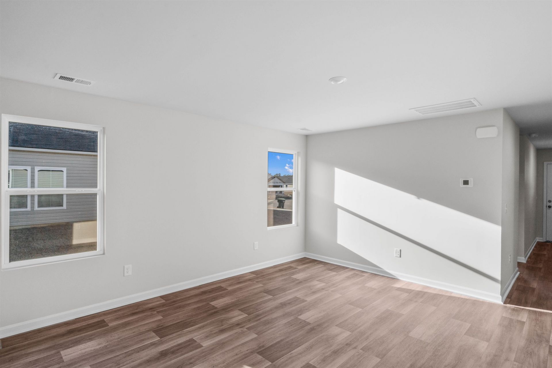 613 Green Valley Way Photo 13