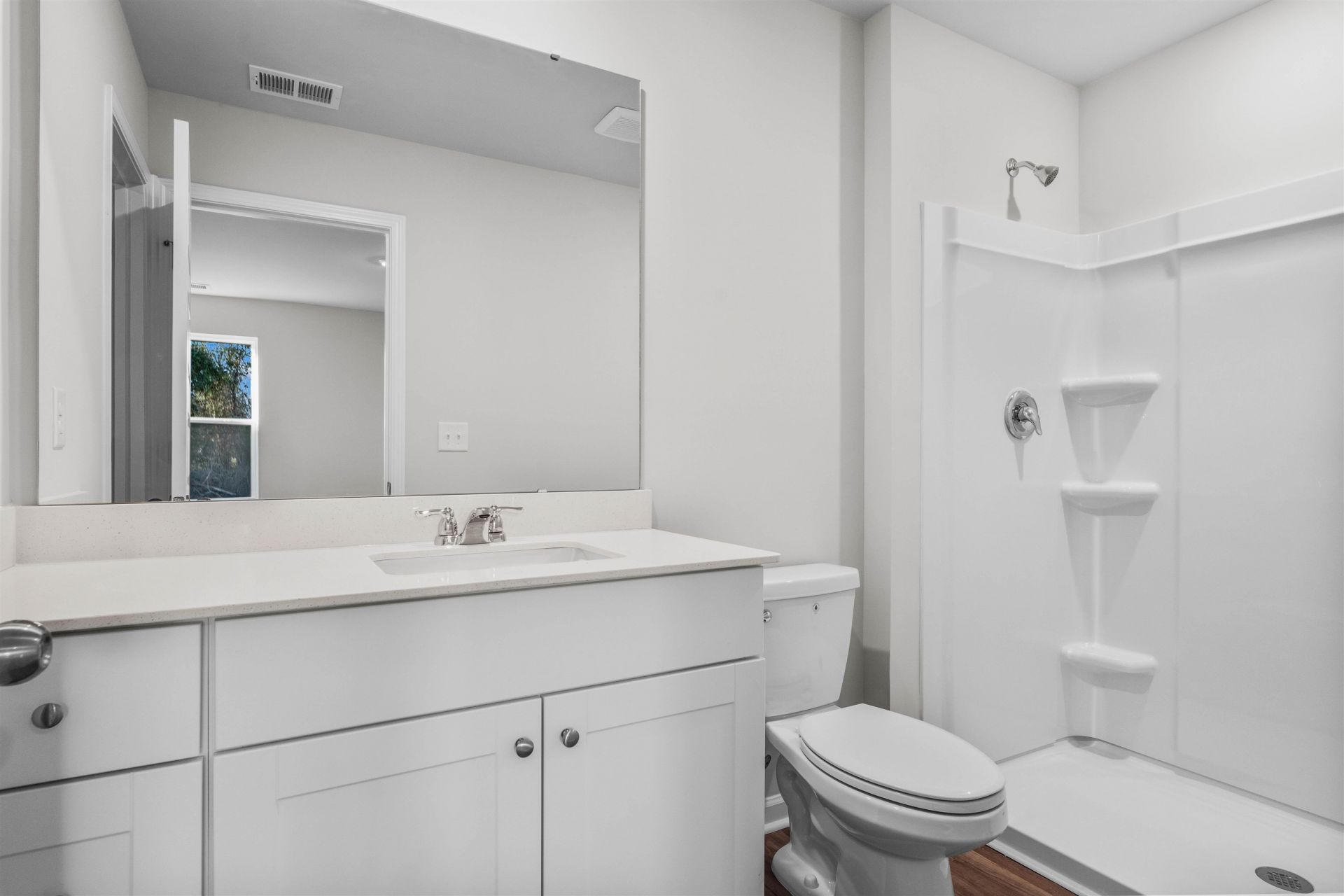 613 Green Valley Way Photo 17