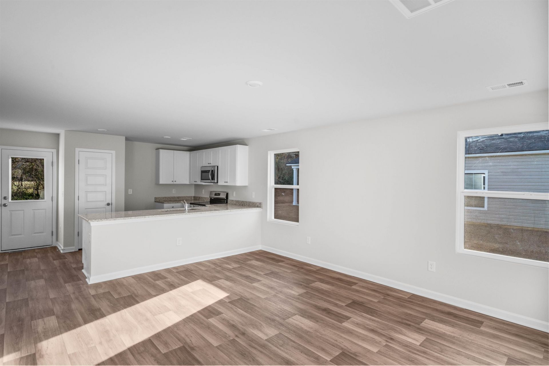 613 Green Valley Way Photo 19
