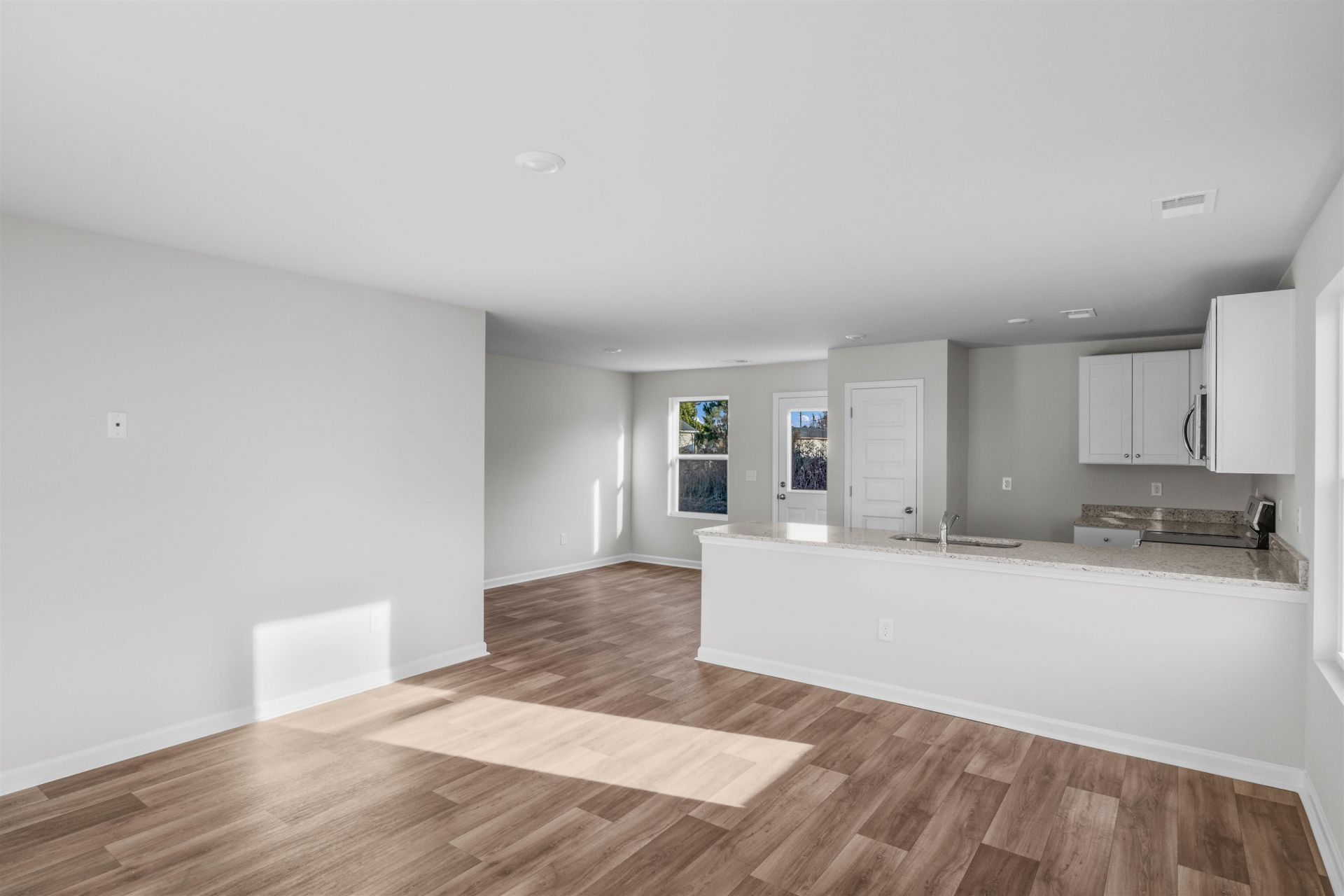 613 Green Valley Way Photo 20