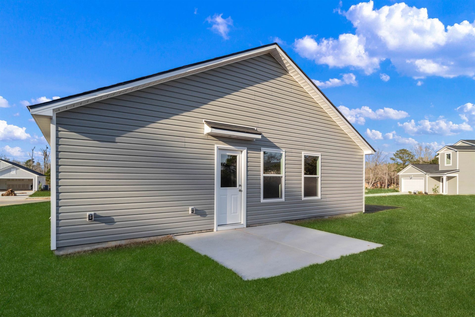 613 Green Valley Way Photo 6