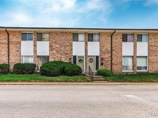 10004 Sakura Drive, Unincorporated, MO 63128