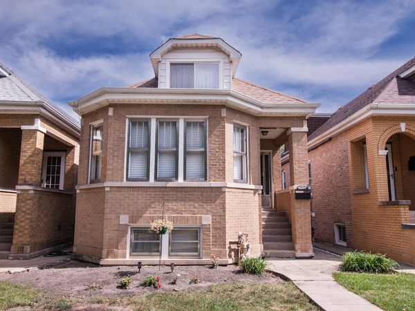 5425 N Linder Avenue, Chicago, IL 60630