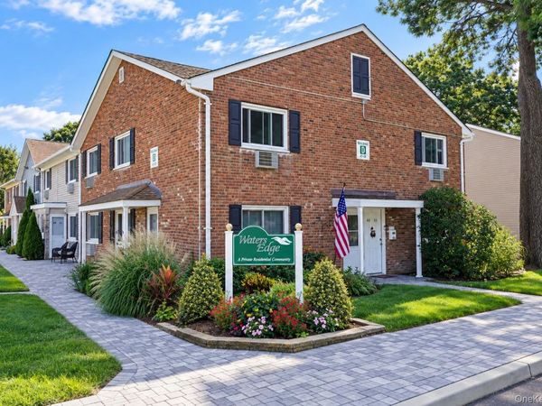 40 4th Street W, Unit 54, Patchogue, NY 11772
