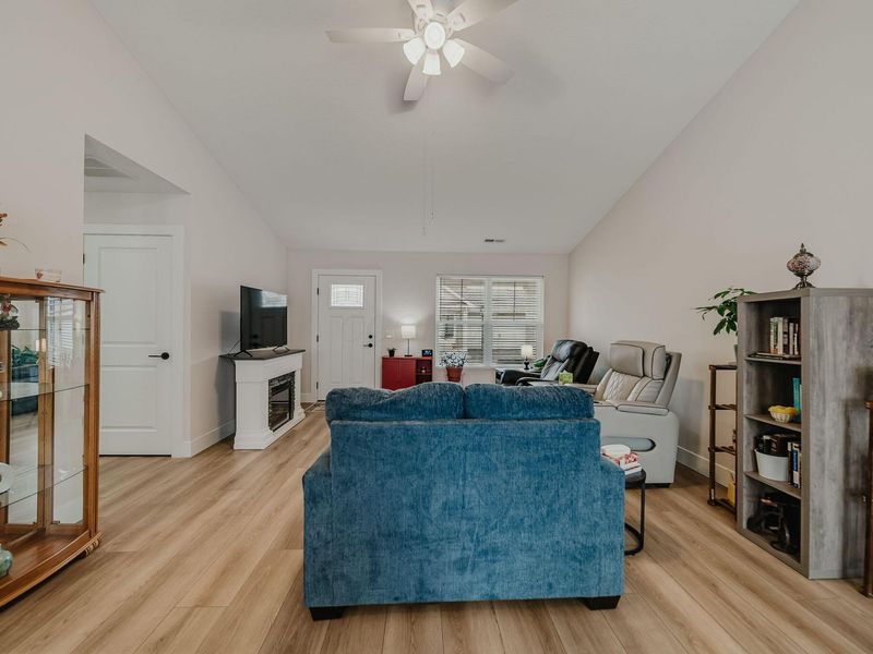 212 Cumberland Meadows Circle, Hebron, OH 43025 Photo 15