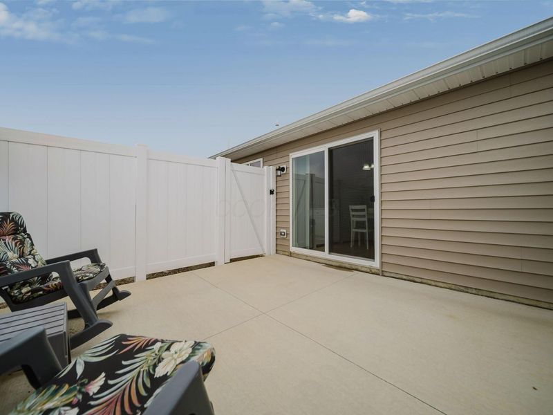 212 Cumberland Meadows Circle, Hebron, OH 43025 Photo 40