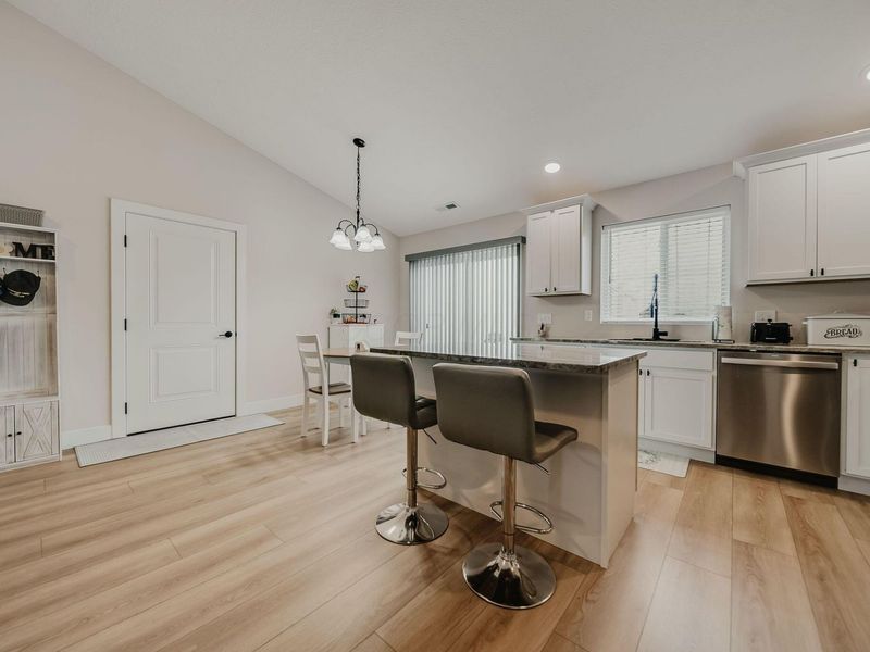 212 Cumberland Meadows Circle, Hebron, OH 43025 Photo 8