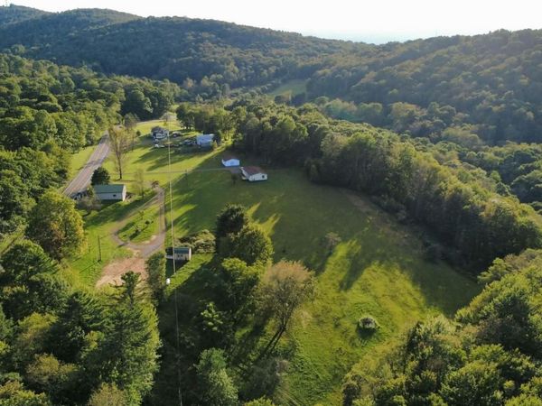 26879 Veterans Memorial Highway, Terra Alta, WV 26764