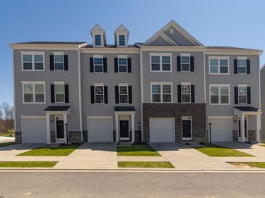 22 Dover Court, Bridgeport, WV 26330