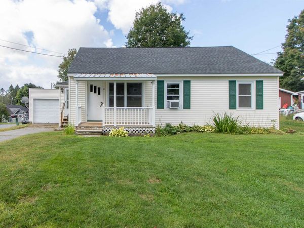 54 Kingsbury Avenue, Derby, VT 05830