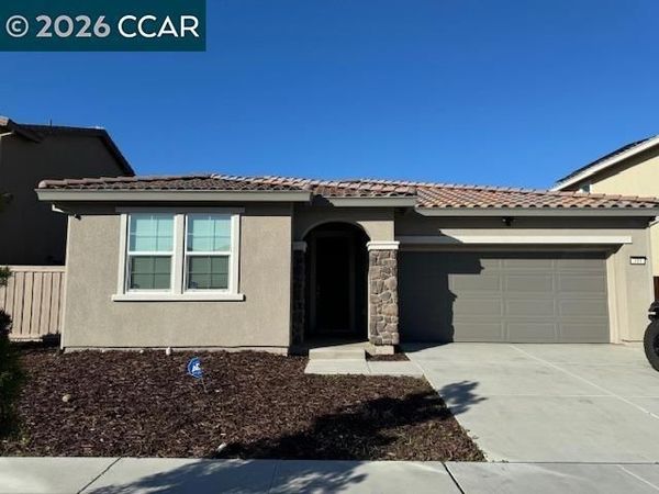 309 Senator St, Lathrop, CA 95330