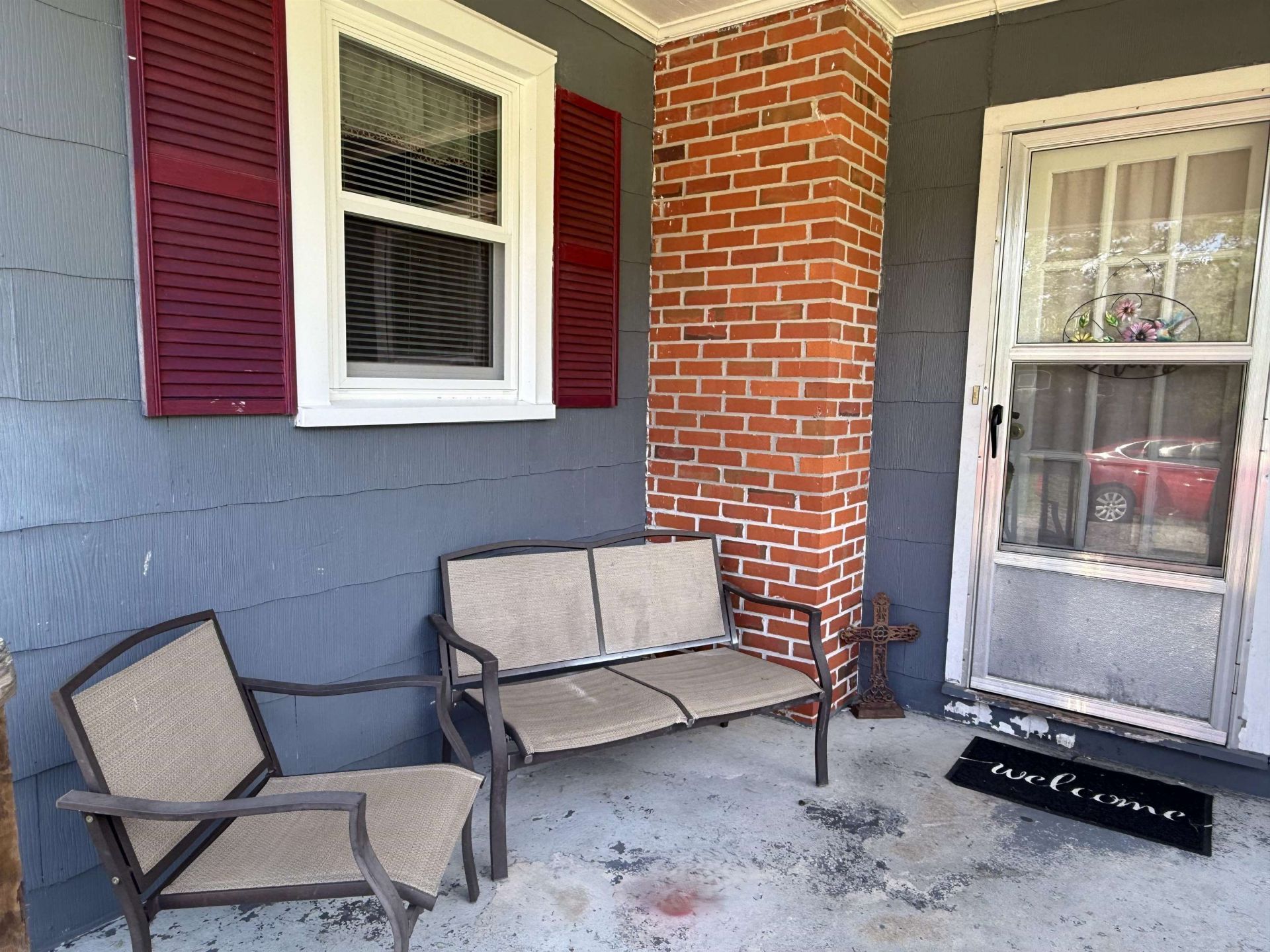 222 E Hampton St. Photo 3