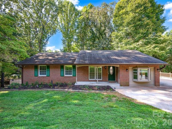 247 Spring Shore Road, Statesville, NC 28677