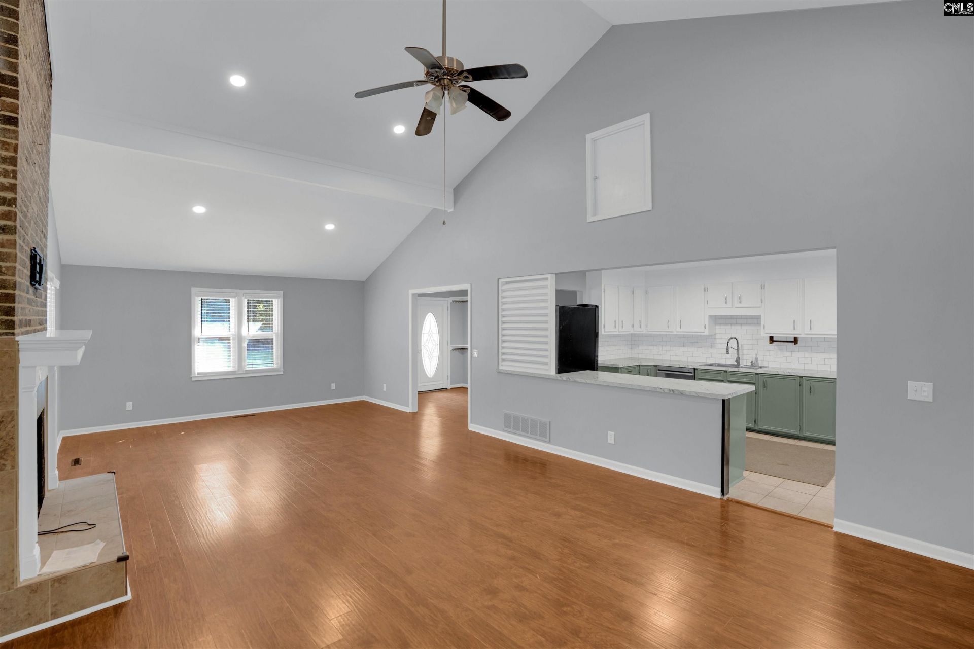 206 Rodborough Road Photo 10