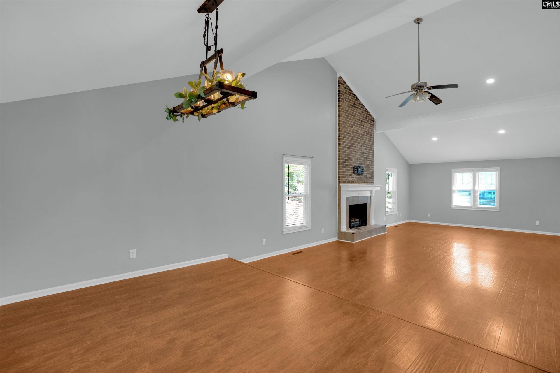 206 Rodborough Road Photo 12