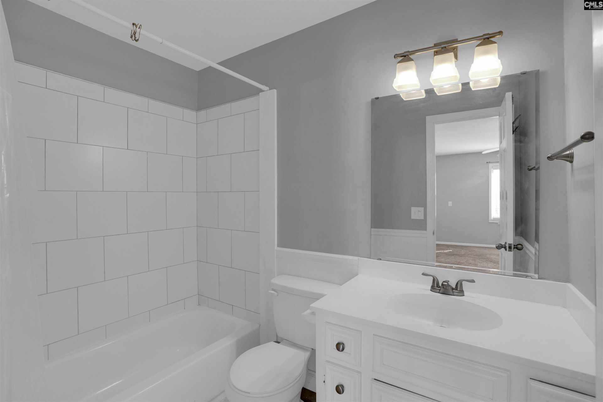 206 Rodborough Road Photo 26