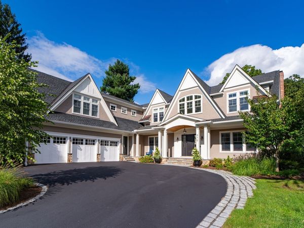 370 Grove St, Needham, MA 02492
