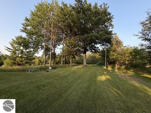 5886 M-65, Hale, MI 48739