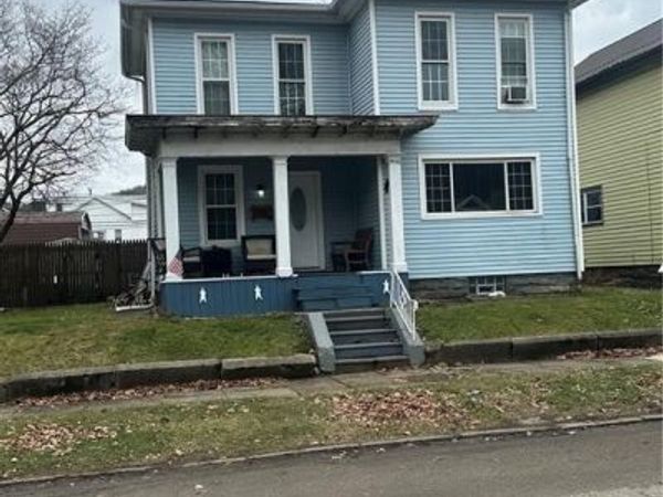708 Broadway Avenue , Wellsville, OH 43968