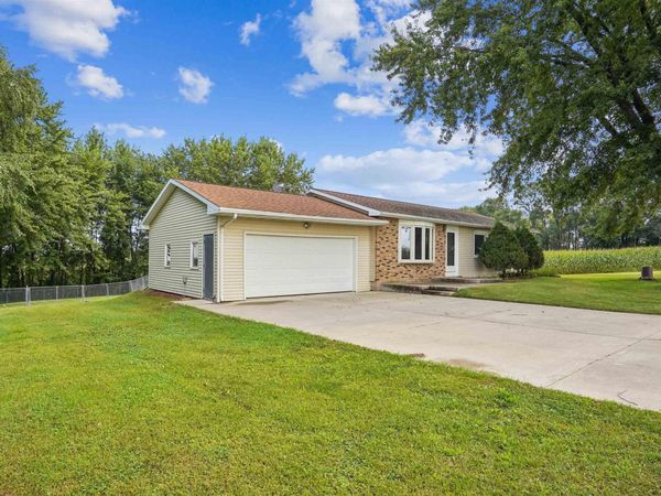 149 E Mt. Vernon Road, Waterloo, IA 50703