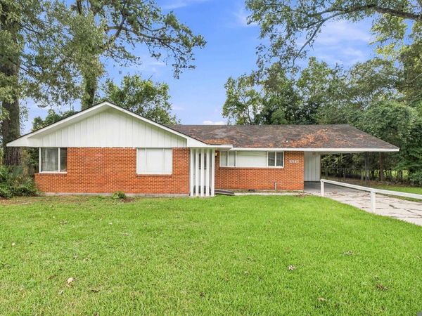 10142 Mollylea Dr, Baton Rouge, LA 70815