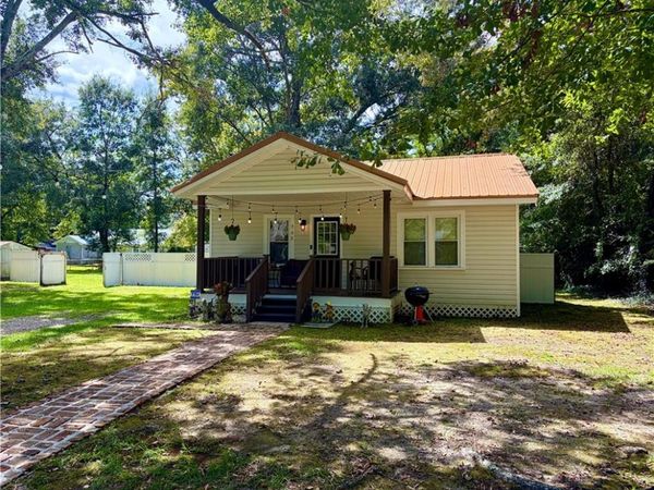 762 Lundys Lane, Mobile, AL 36606