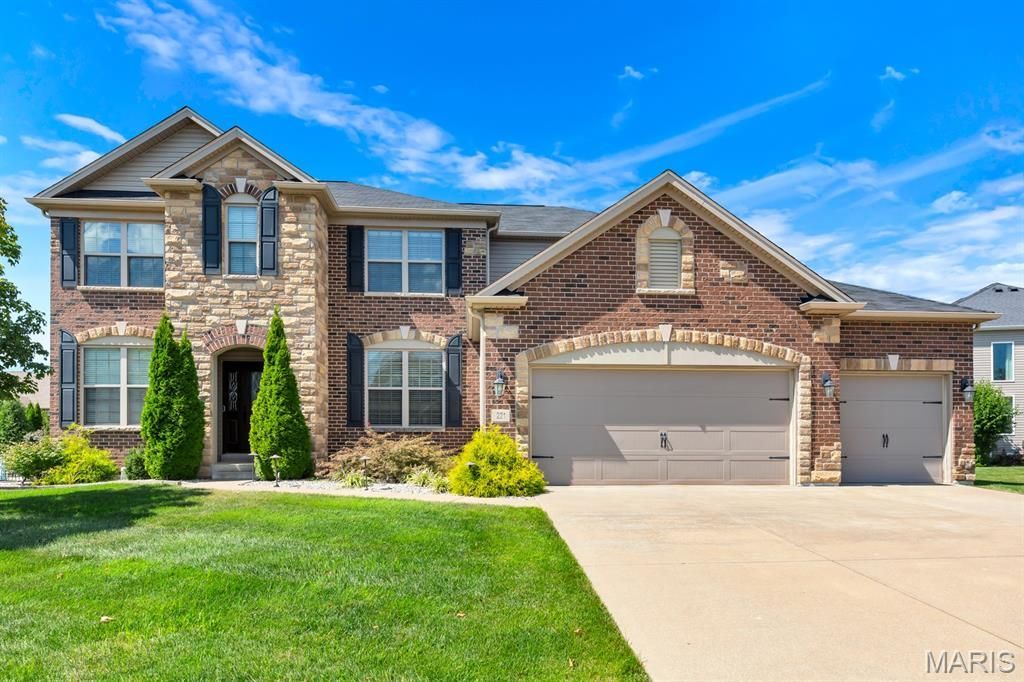 221 Oakhurst Circle, O Fallon, MO 63367 Main Photo