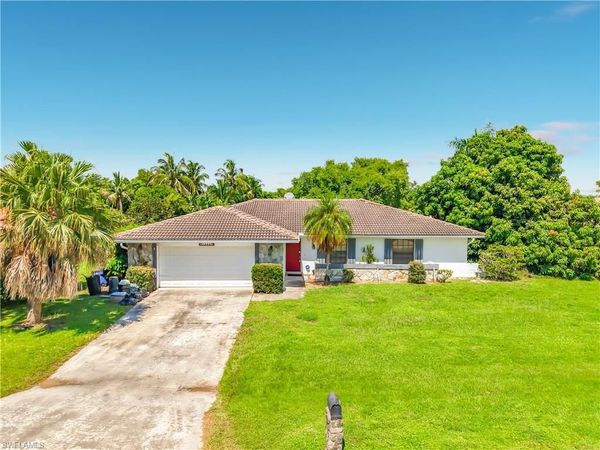 1864 Marina CIR, NORTH FORT MYERS, FL 33903