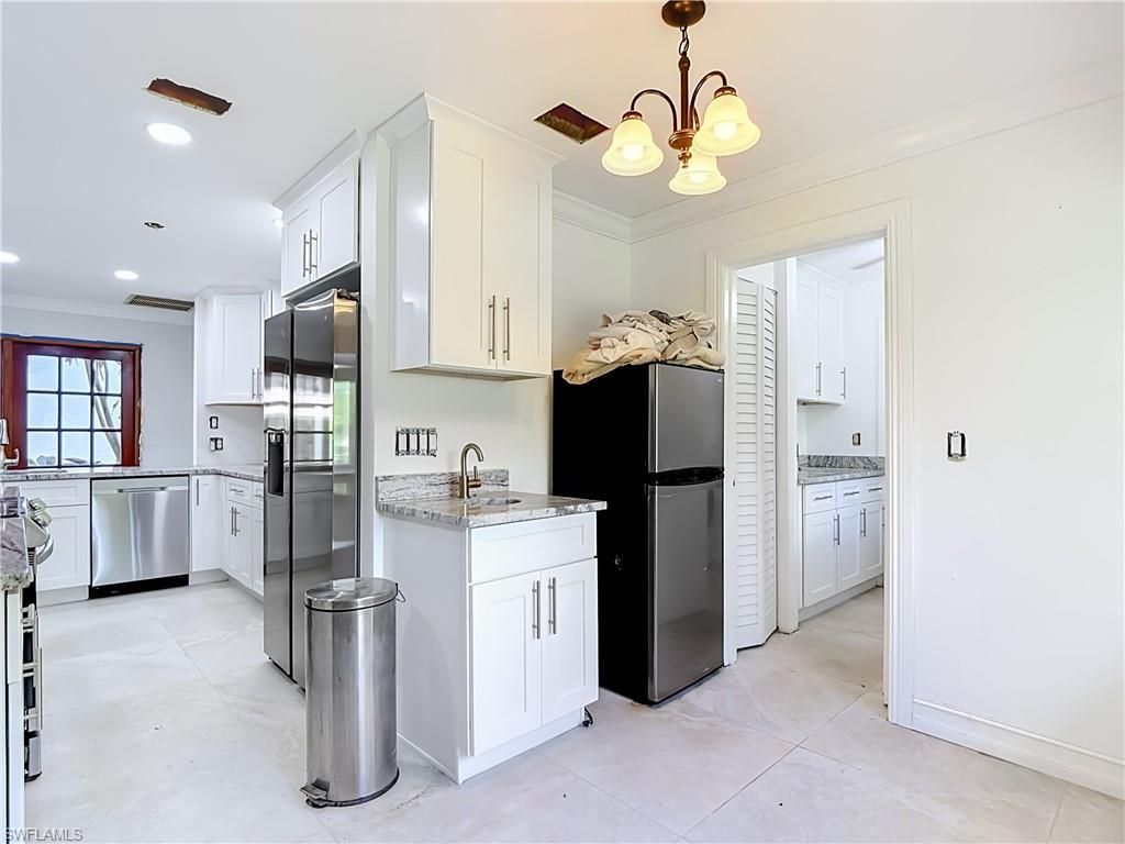 1864 Marina Cir, North Fort Myers, FL 33903 Photo