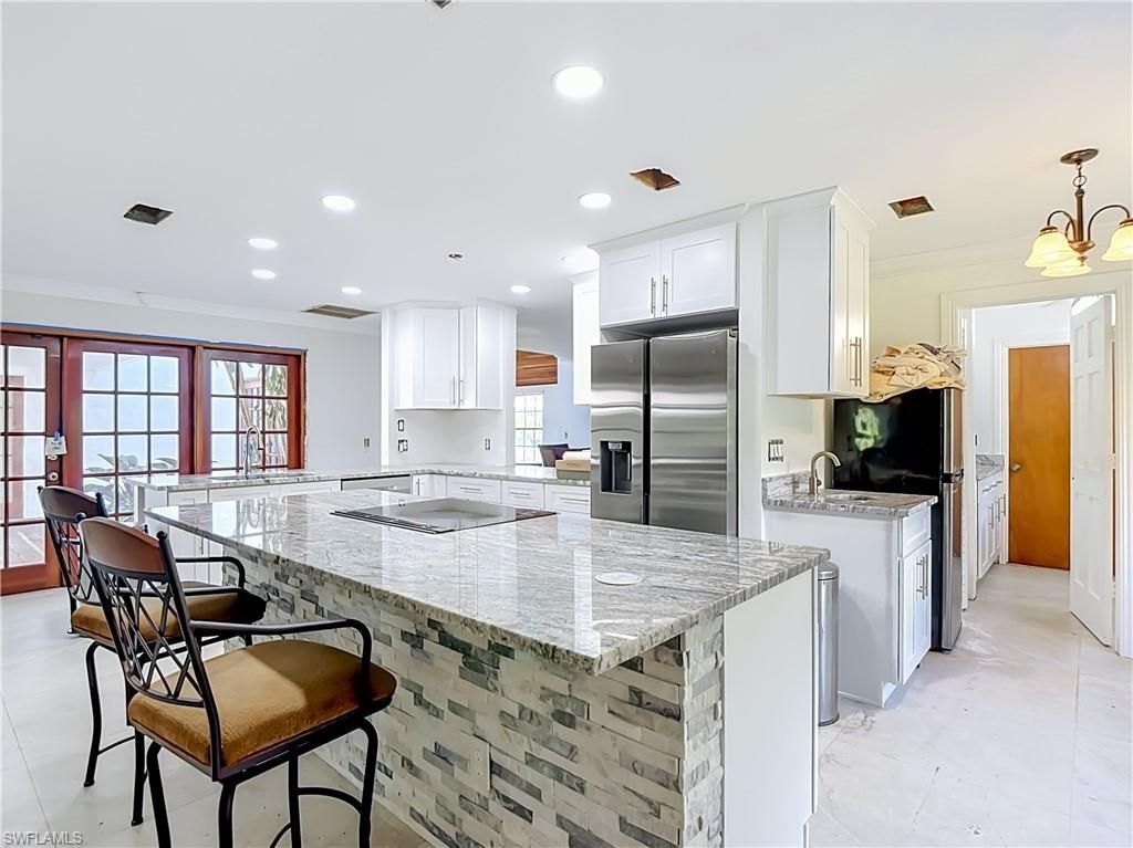 1864 Marina Cir, North Fort Myers, FL 33903 Photo