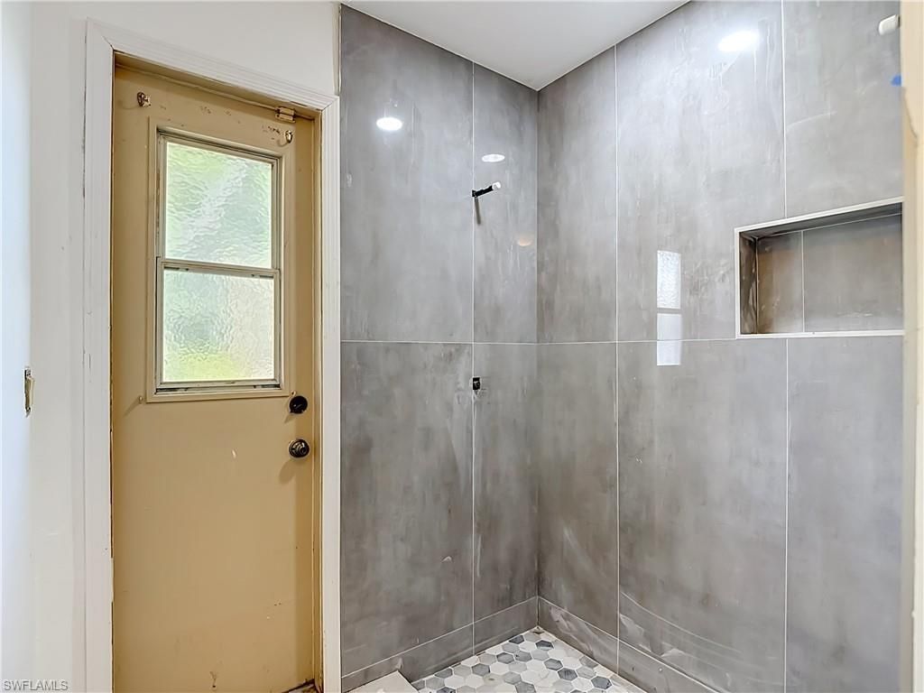 1864 Marina Cir, North Fort Myers, FL 33903 Photo