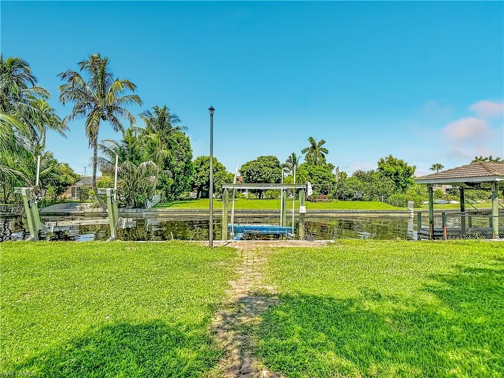 1864 Marina Cir, North Fort Myers, FL 33903 Photo