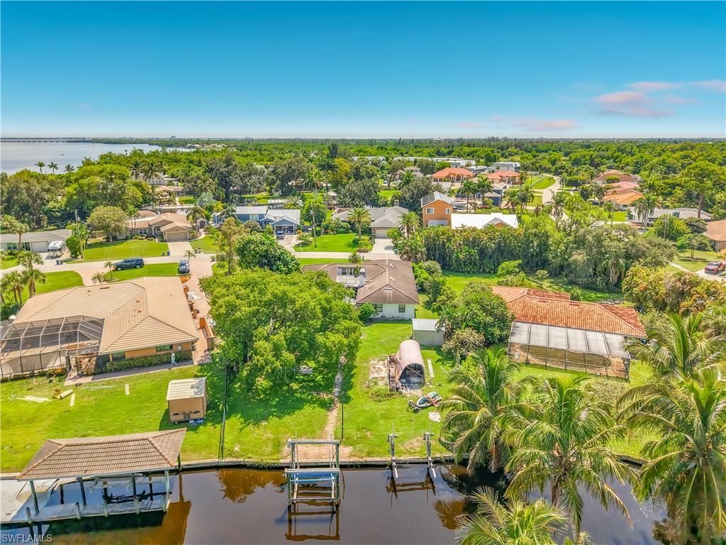 1864 Marina Cir, North Fort Myers, FL 33903 Photo