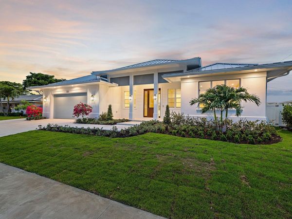 131 Dory Road S, North Palm Beach, FL 33408