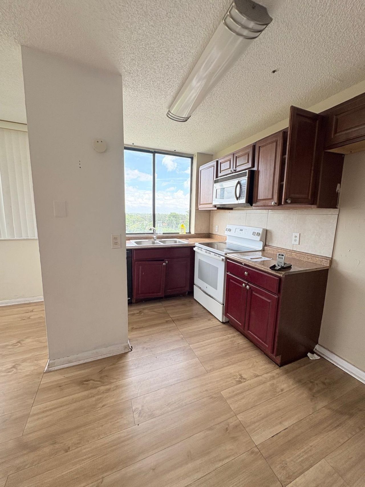 4222 Inverrary Boulevard, Unit 4609, Lauderhill, FL 33319 Photo