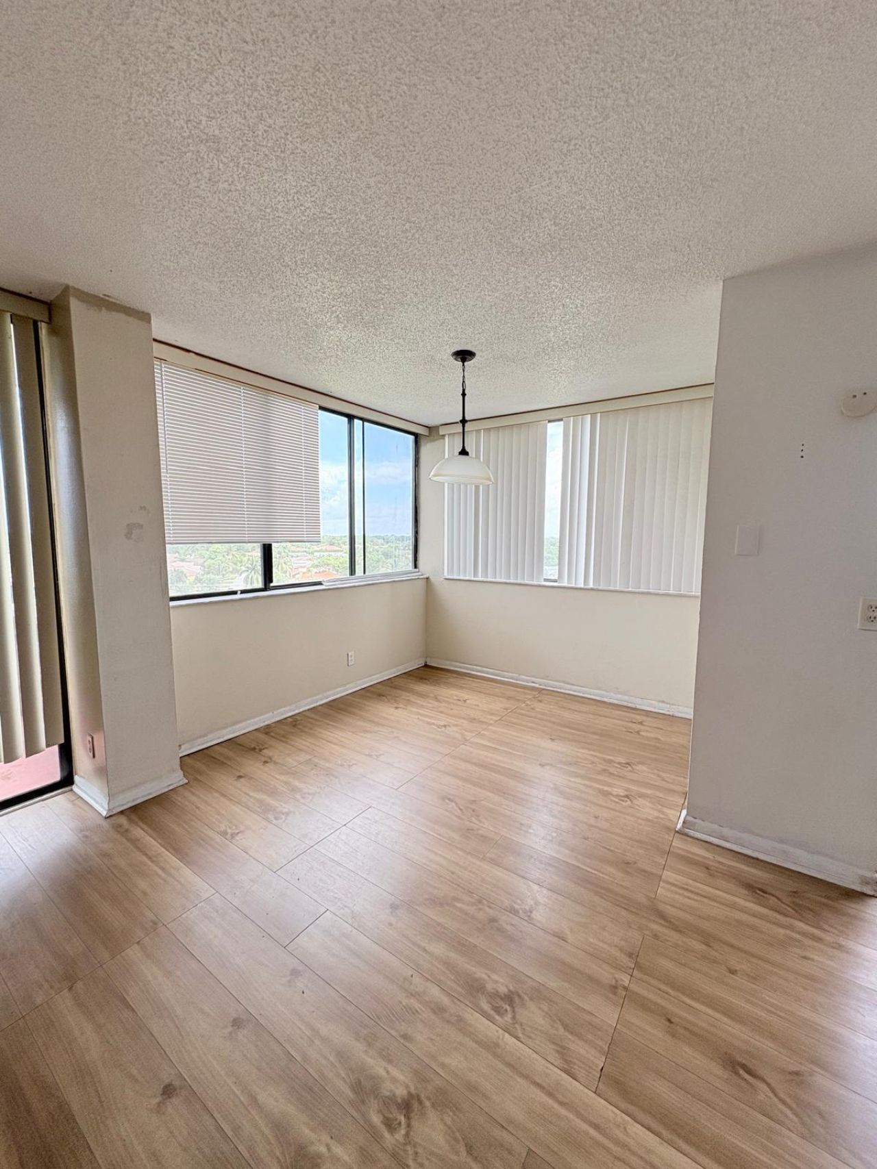 4222 Inverrary Boulevard, Unit 4609, Lauderhill, FL 33319 Photo