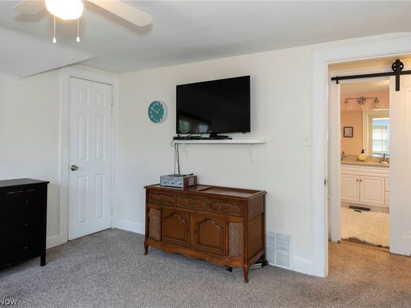 3854 W 132 Street, Cleveland, OH 44111 Photo 20