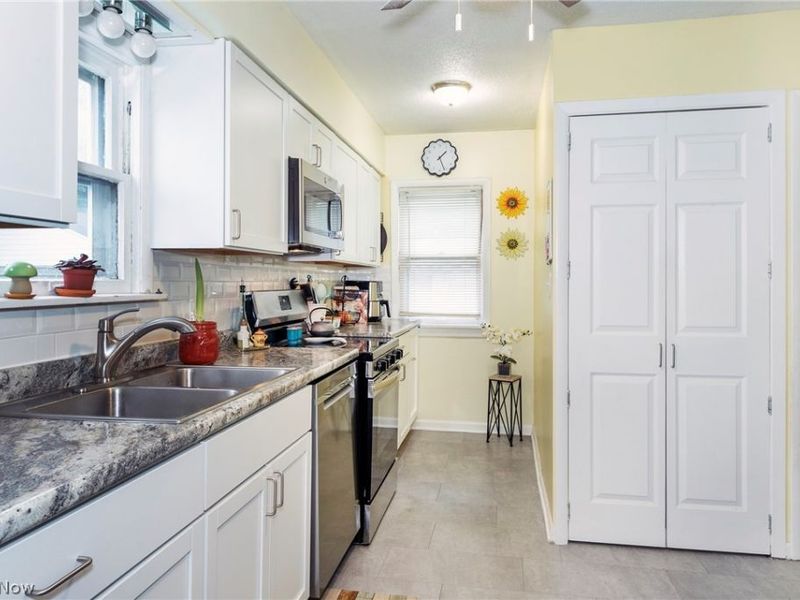 3854 W 132 Street, Cleveland, OH 44111 Photo 9
