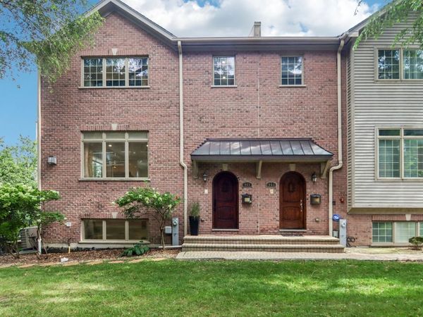 Unit D, Park Ridge, IL 60068