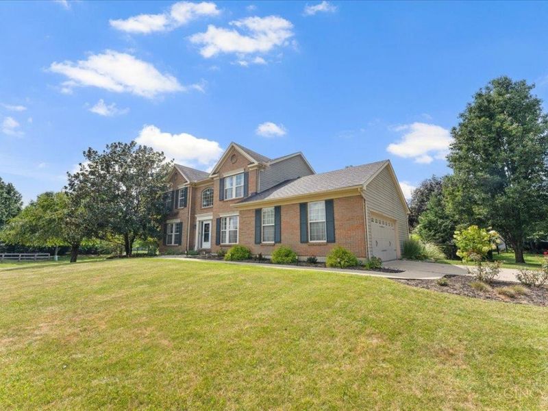 939 Airymeadows Drive, Hamilton Township, OH 45039 Photo 2