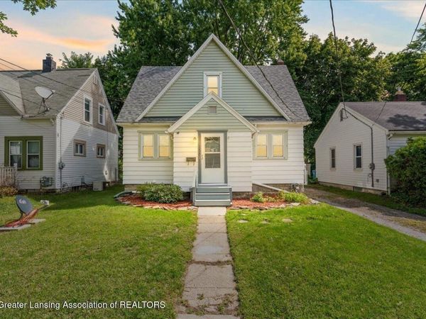 1204 Hapeman Street, Lansing, MI 48915