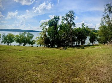 30 Spring Street, Eddyville, KY 42038