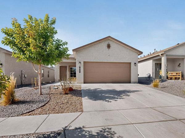 10704 Hopewell Lane SW, Albuquerque, NM 87121