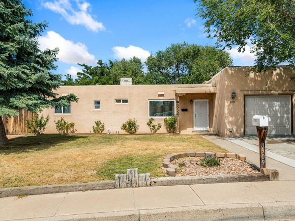 8909 Shoshone Road NE, Albuquerque, NM 87111