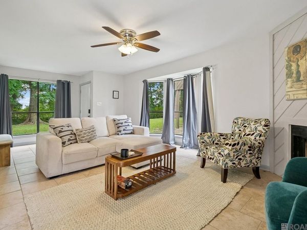 1727 S Brightside View Dr, Unit #E, Baton Rouge, LA 70820