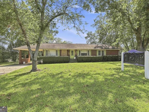 901 Senoia Road, Tyrone, GA 30290