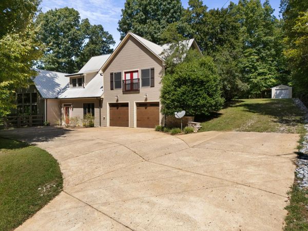 480 Defeated Creek Rd, Centerville, TN 37033